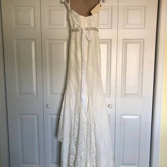 Galina Strapless All Over Lace Dress in Soft White - Picture 4 of 5